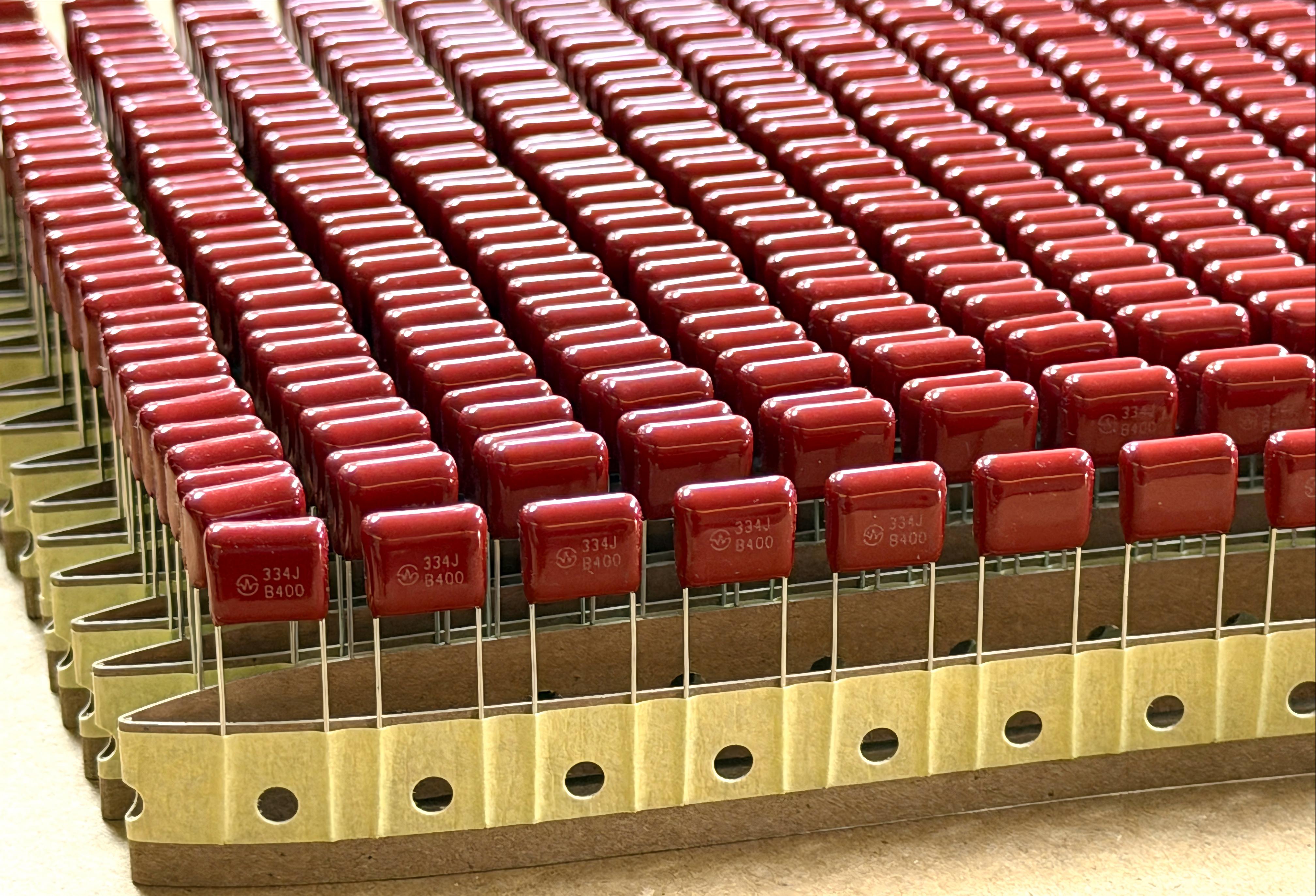 Ang Tungkulin at Pagpili ng CBB Capacitors sa Circuits